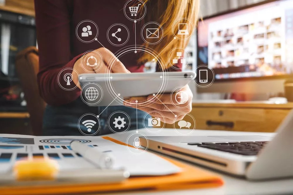 Reasons For Your Small Business to Go Digital